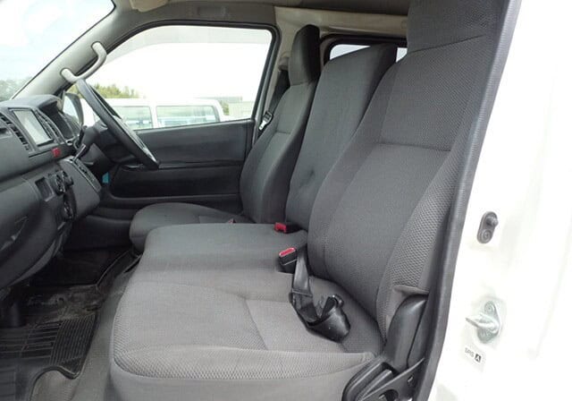 2018 Toyota HiAce Automatic Best Vans - Certified Pre-Owned 9 2018 Toyota HiAce Automatic Best Vans - Certified Pre-Owned - Image 9