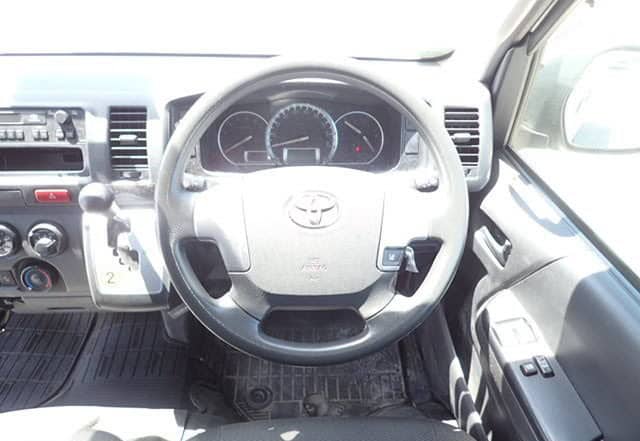 2018 TOYOTA HiAce Van FOR SALE 2 2018 TOYOTA HiAce Van FOR SALE - Image 2